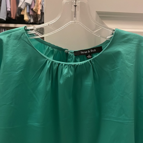 Strut & Bolt flutter top - Picture 2 of 3